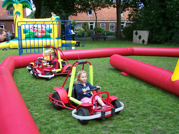 Cub Kartbaan karten_kart kinderfeest Kinderparty