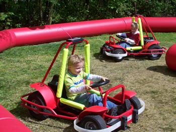 Cub Kartbaan karten_kart kinderfeest Kinderparty