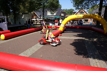 Cub Kartbaan karten_kart kinderfeest Kinderparty